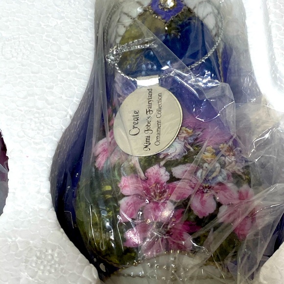 Bradford Edition “Fairyland Heirloom” Ornament Collection 5th Issue, 2001 - Picture 4 of 5